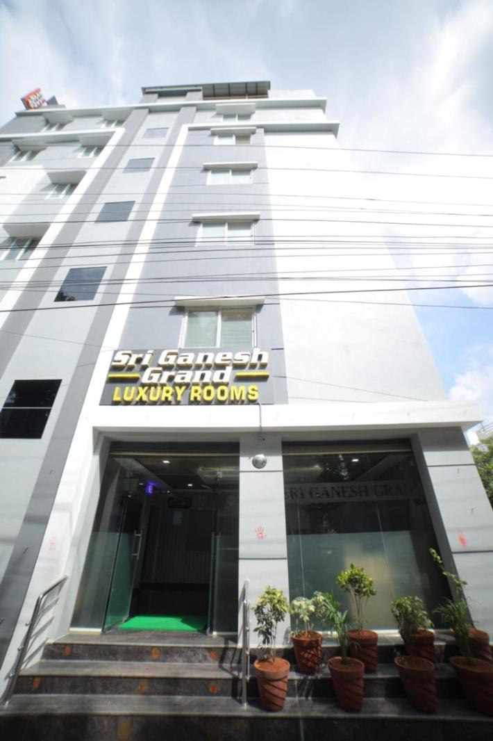 Hotel Sri Ganesh Grand Tirupati Zewnętrze zdjęcie