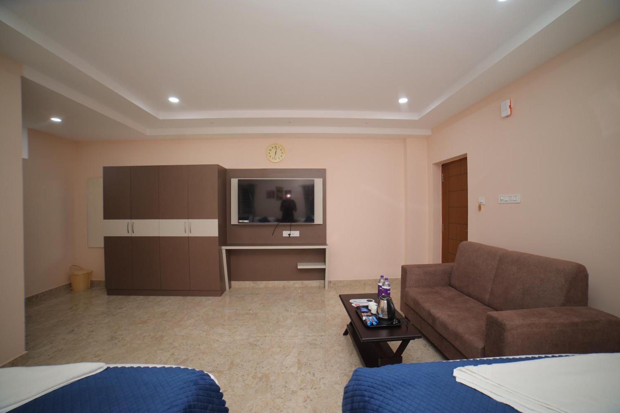 Hotel Sri Ganesh Grand Tirupati Zewnętrze zdjęcie